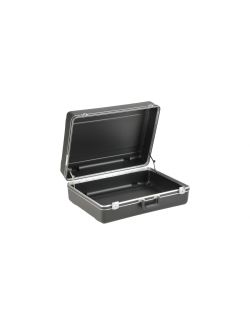 SKB Luggage Style Transport Case without foam